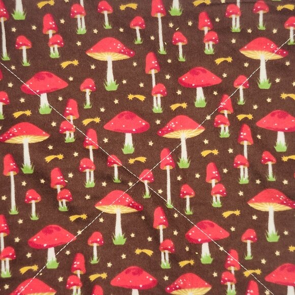 Eco-Friendly Reusable Paper Towels in Mushroom Print - Picture 2 of 4